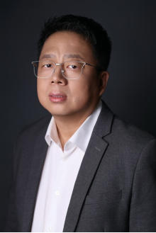 Yan Zhang2.jpg